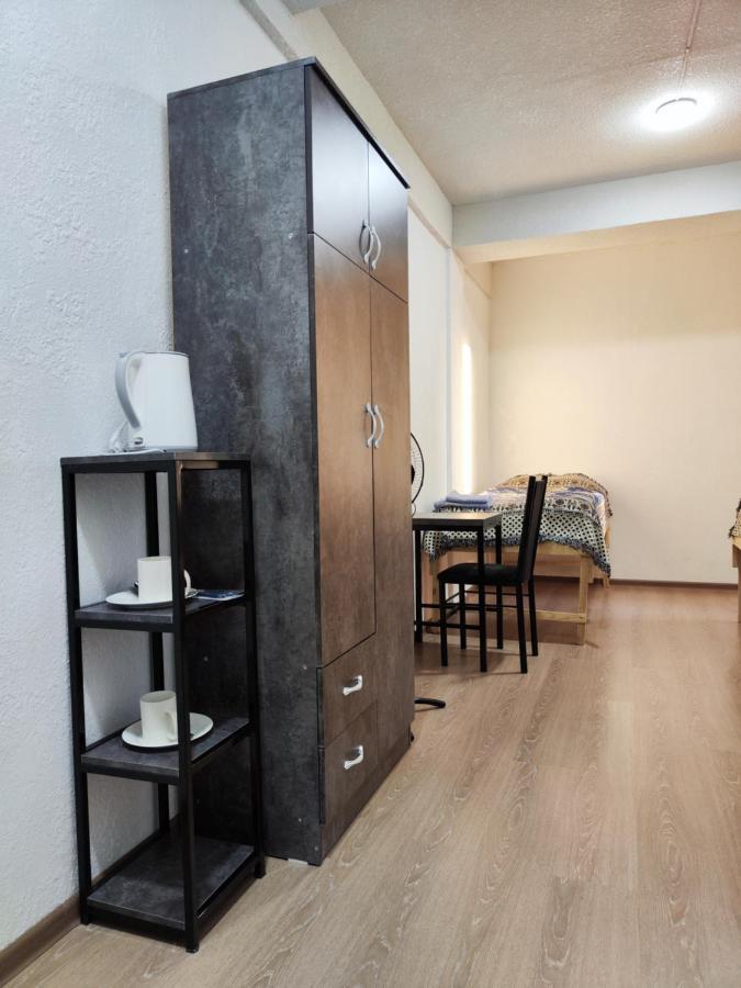 Nomad Inn Bishkek Ngoại thất bức ảnh