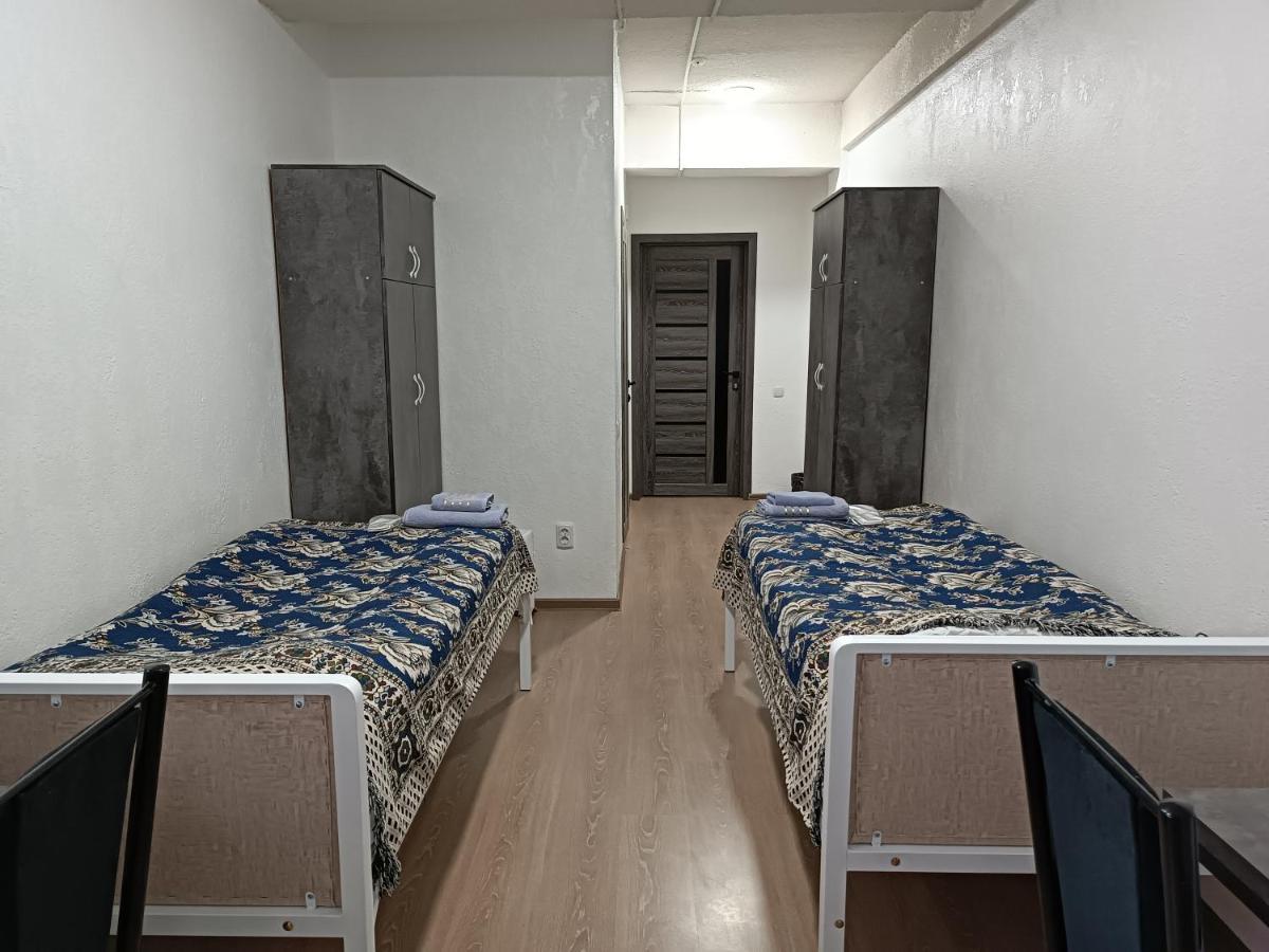 Nomad Inn Bishkek Ngoại thất bức ảnh