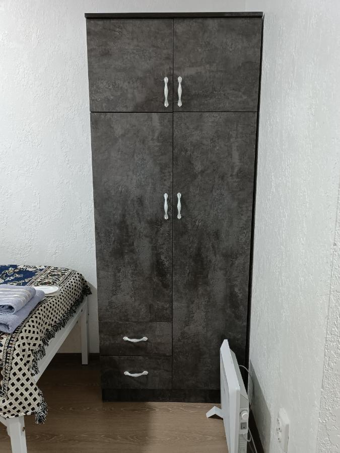 Nomad Inn Bishkek Ngoại thất bức ảnh