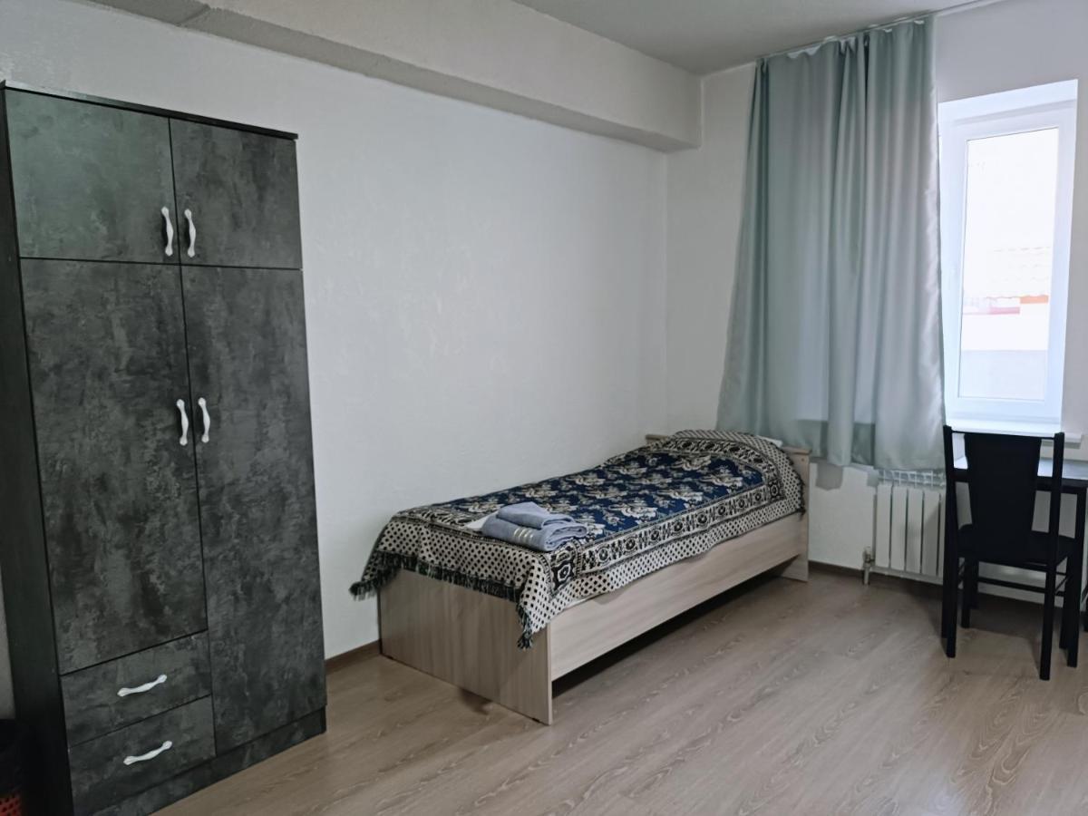 Nomad Inn Bishkek Ngoại thất bức ảnh